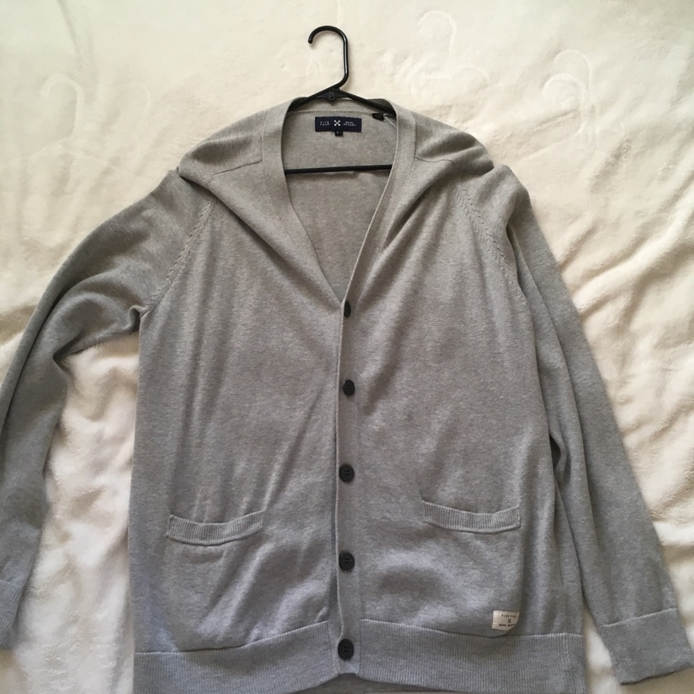 Cardigan - Picture 2 of 4